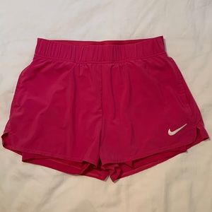 NIKE Women’s Dry-Fit Slim Fit Pink Shorts Size XS.